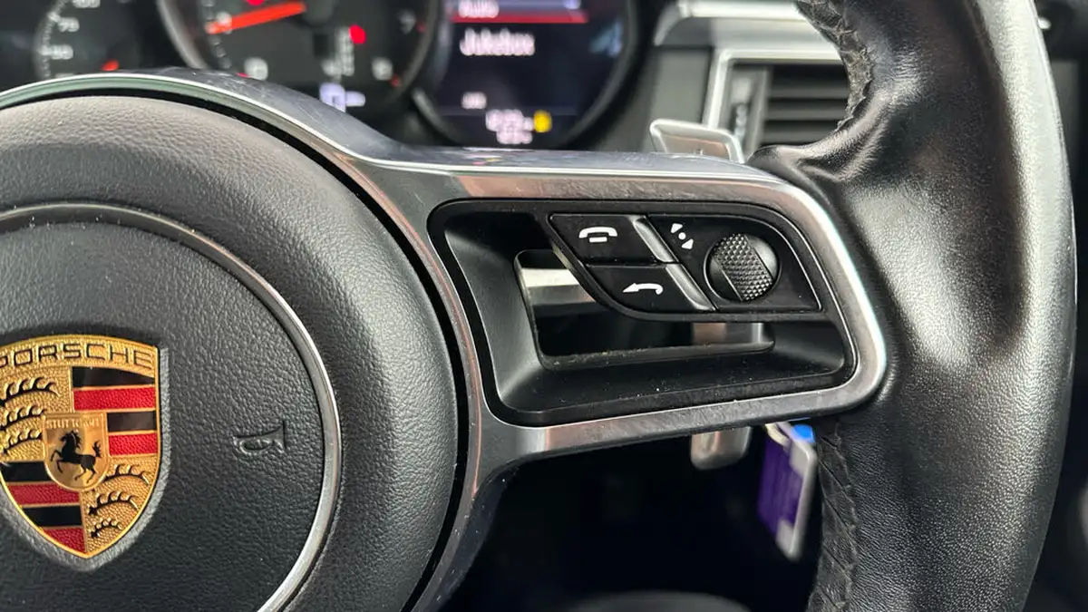 2018-porsche-macan-20-252ps-ss-big-22