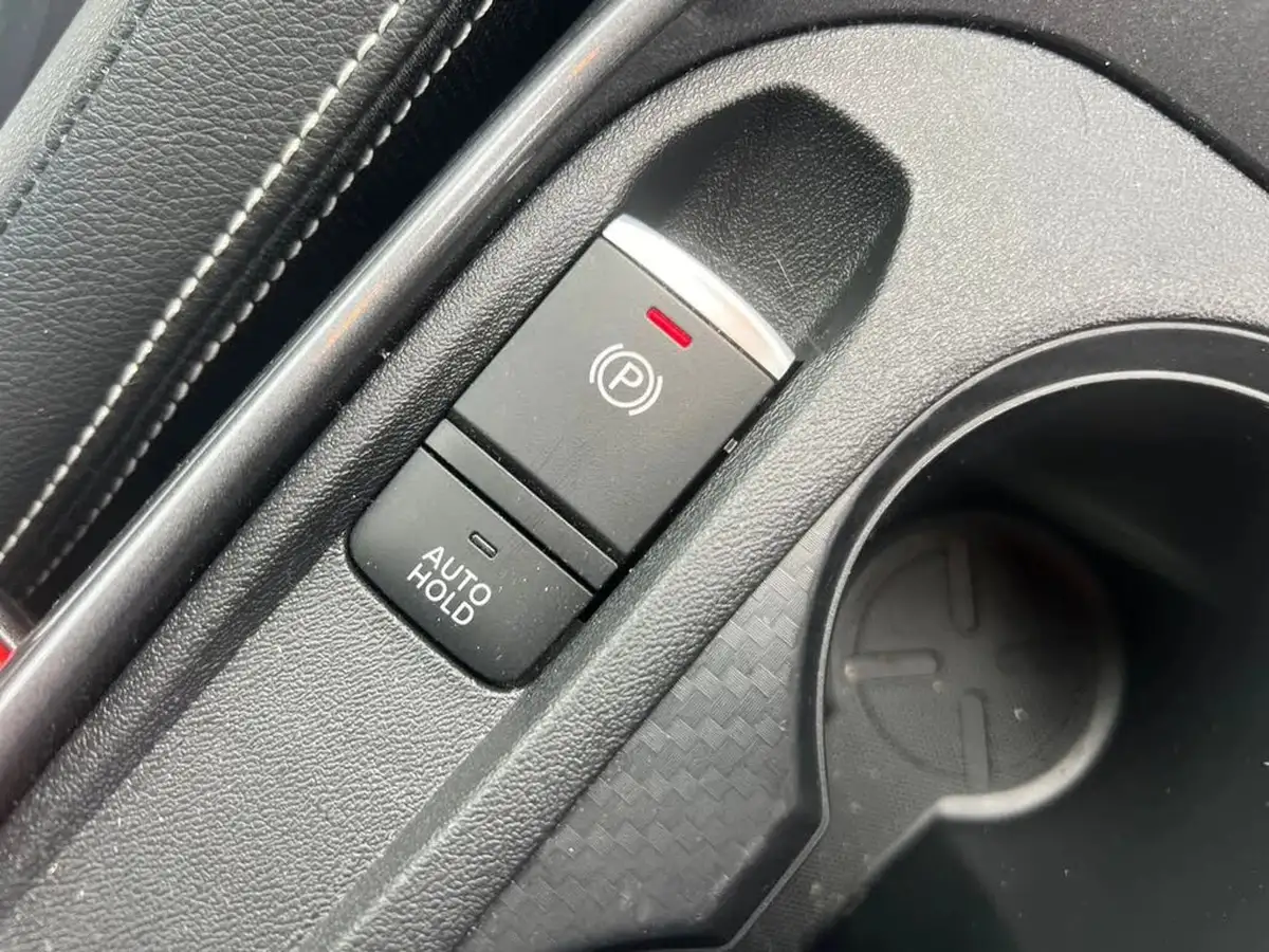 2023-nissan-juke-10-dig-t-tekna-big-27