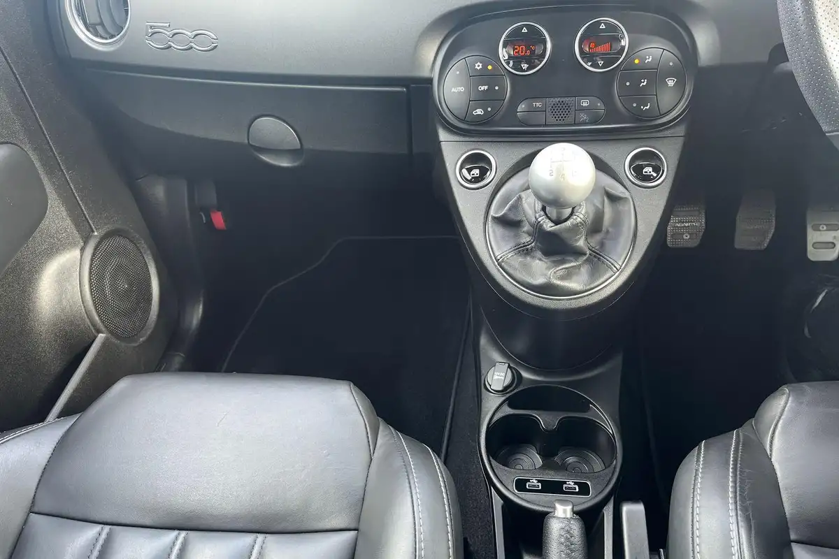 2021-abarth-595-14-tjet-turismo-big-10