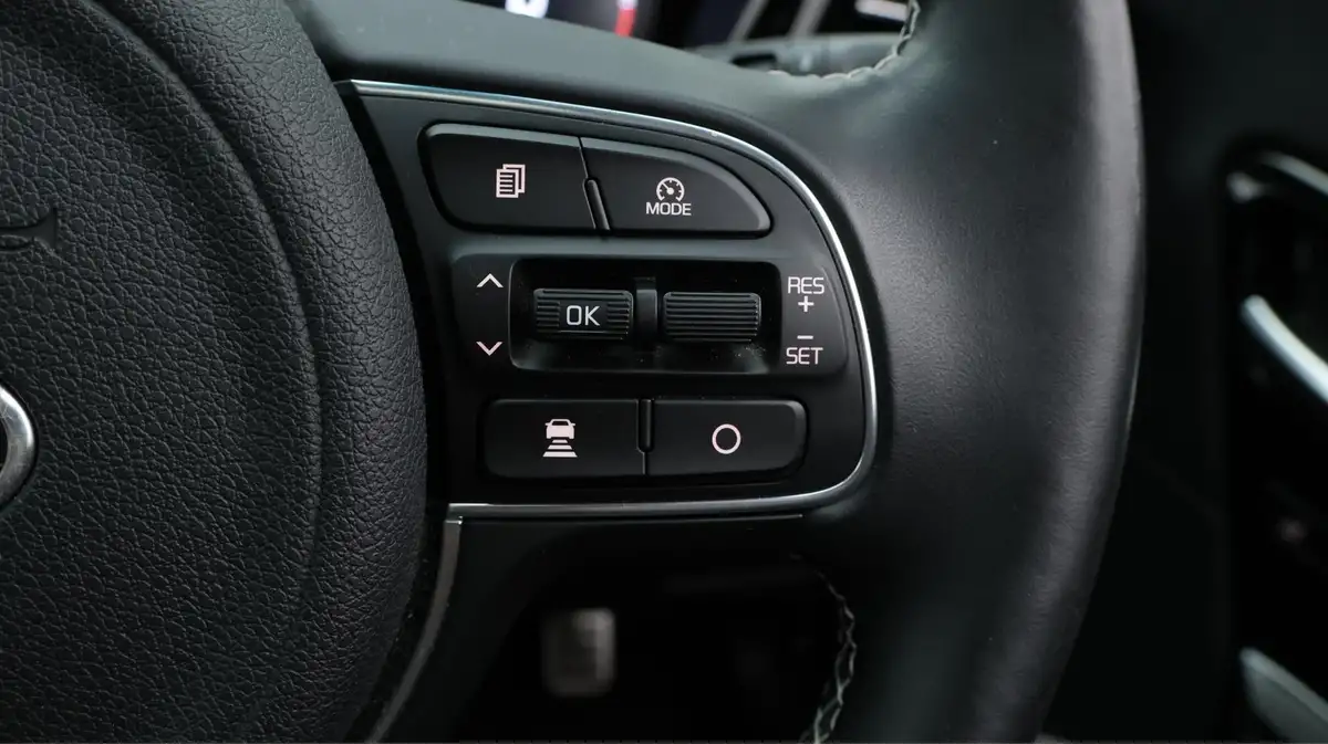 2021-kia-e-niro-ev-4-big-26