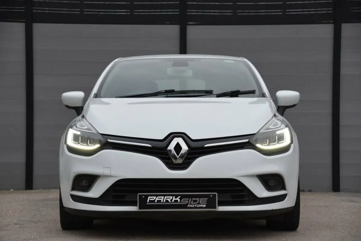 2017-renault-clio-09-tce-dynamique-s-nav-big-3