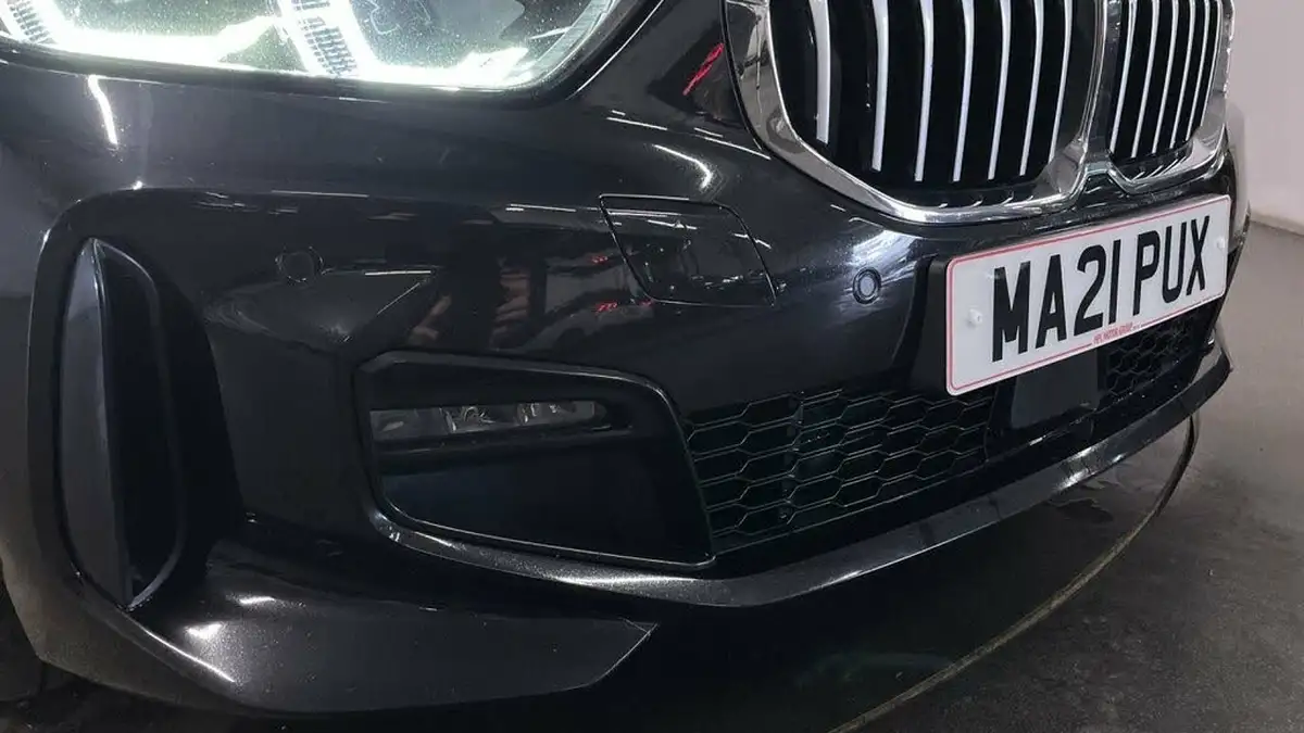 2021-bmw-1-series-20td-118d-m-sport-lcp-big-10