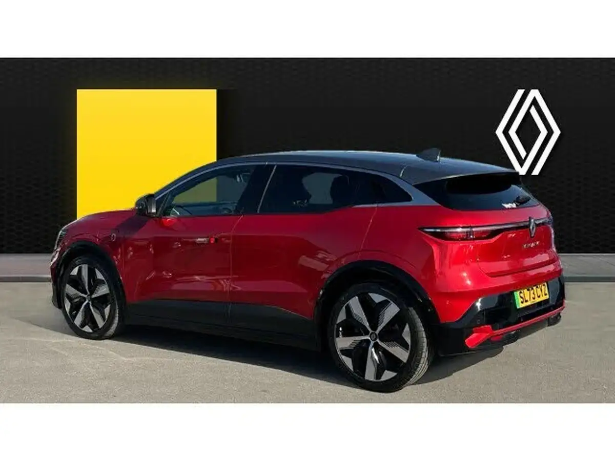 2023-renault-megane-e-tech-e-techno-big-1