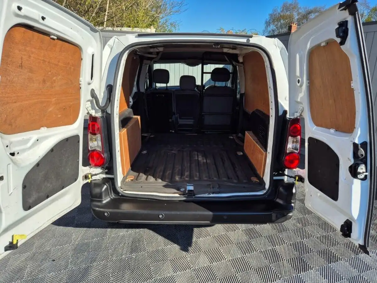 2015-citroen-berlingo-16td-l1625-enterprise-special-edition-panel-big-16