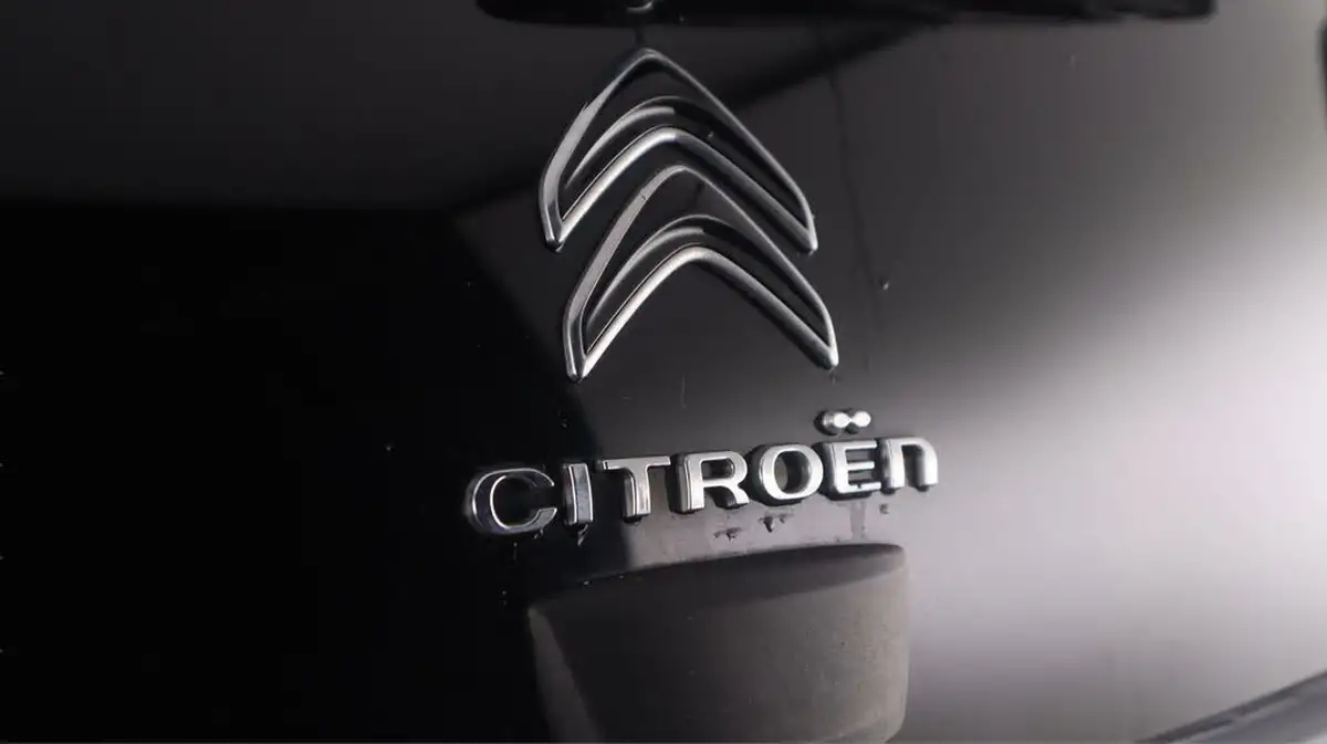 2020-citroen-c1-10-vti-flair-ss-5d-big-19