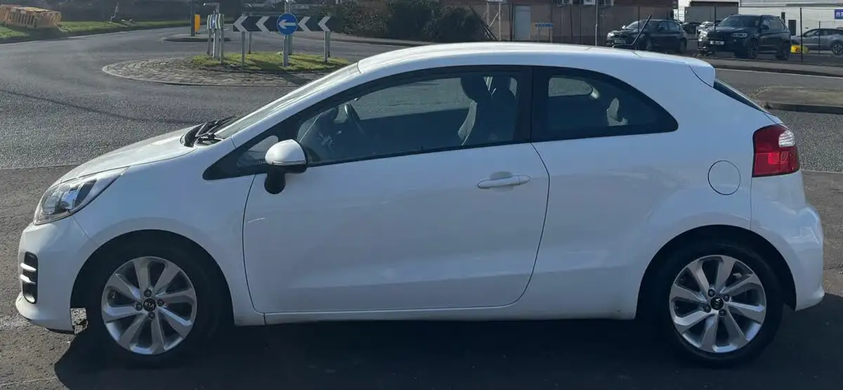 2016-kia-rio-125-2-3d-big-8