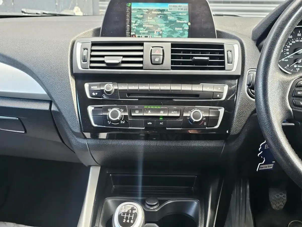 2017-bmw-1-series-15td-116d-se-5d-big-23