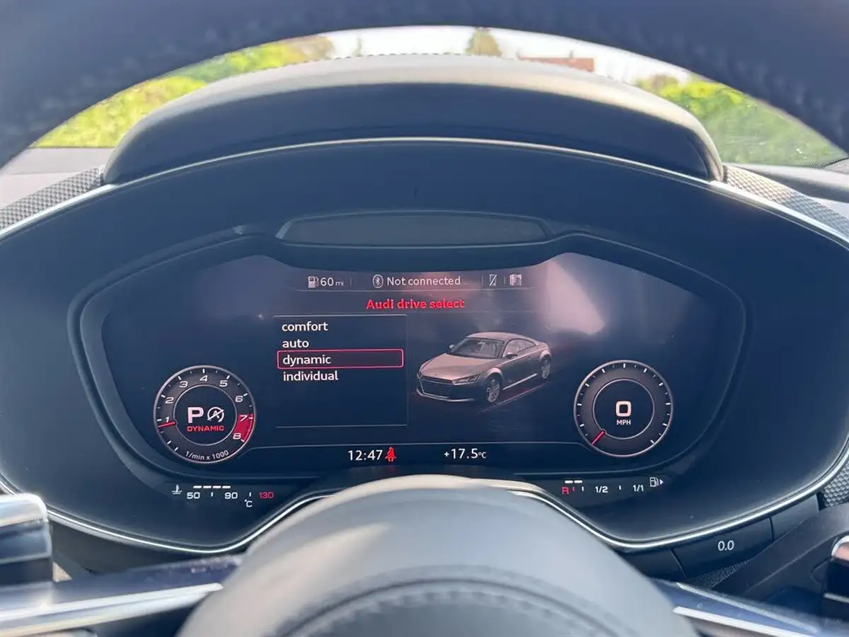 2020-audi-tt-coupe-25-tfsi-rs-big-19