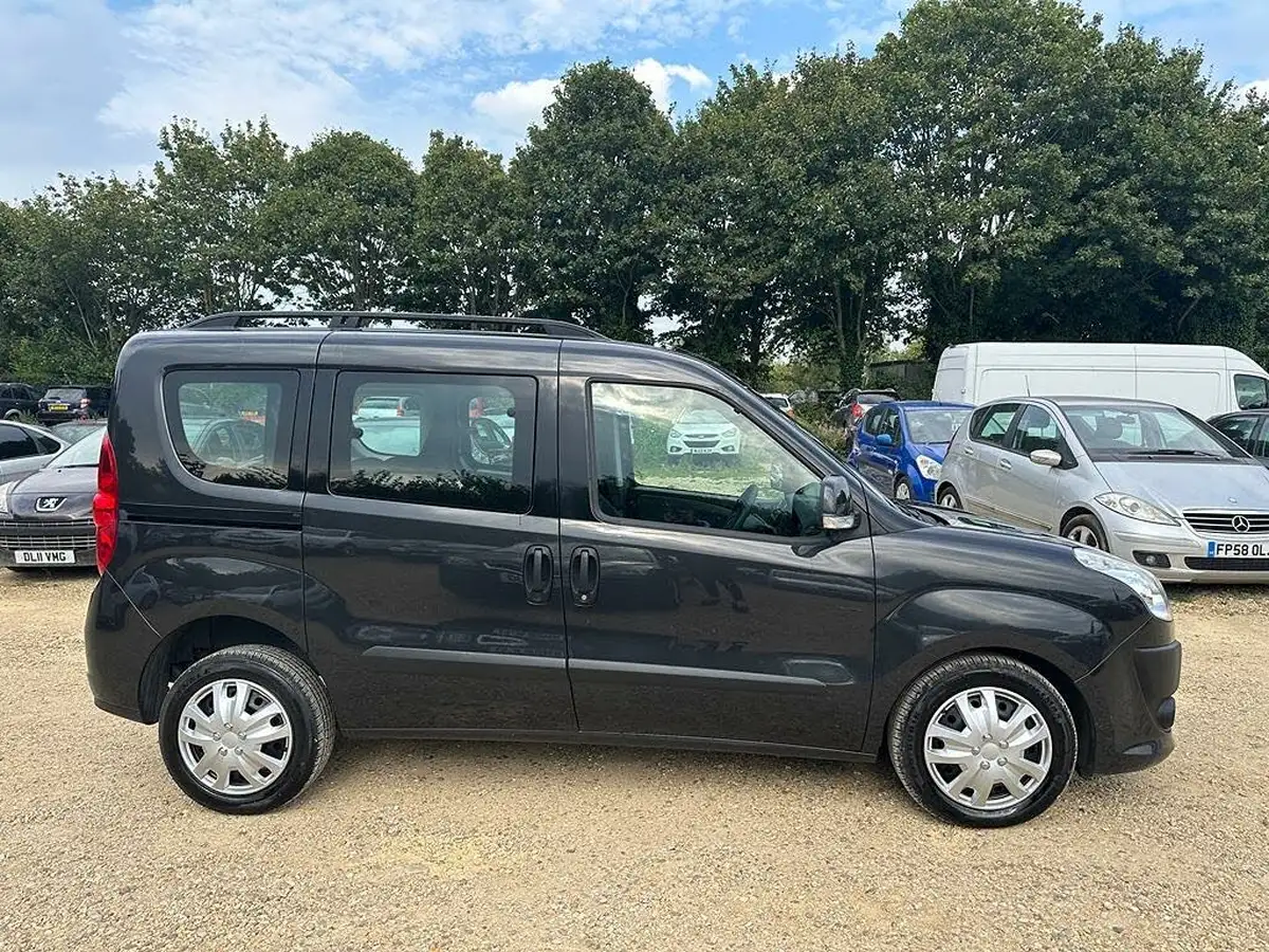 2013-fiat-doblo-16td-mylife-90bhp-1598cc-dualogic-big-4