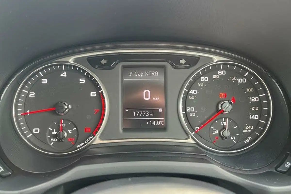 2018-audi-a1-14-tfsi-sport-nav-hatchback-3d-big-12