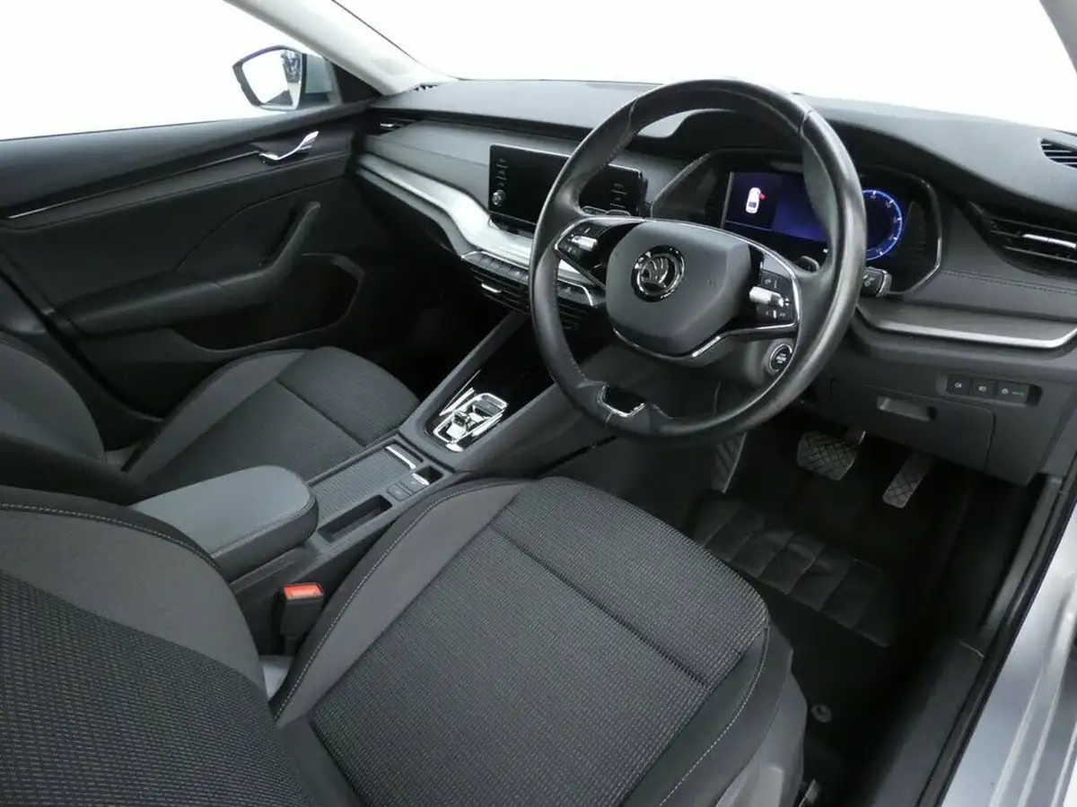 2021-skoda-octavia-10-tsi-e-tec-se-first-edition-hatchback-big-7