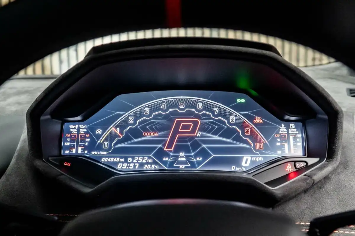 2023-lamborghini-huracan-52-tecnica-big-38