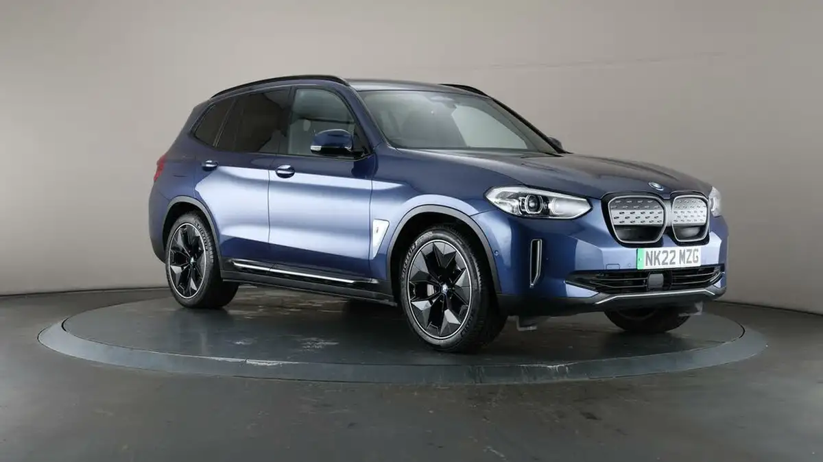 2022-bmw-ix3-e-premier-edition-big-1