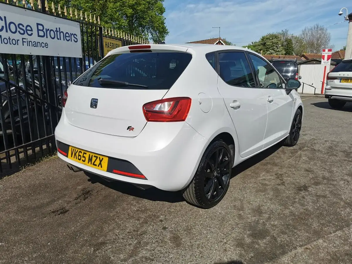 2015-seat-ibiza-12-fr-black-hatchback-5d-big-2