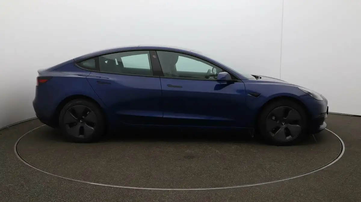 2021-tesla-model-3-e-long-range-awd-big-41