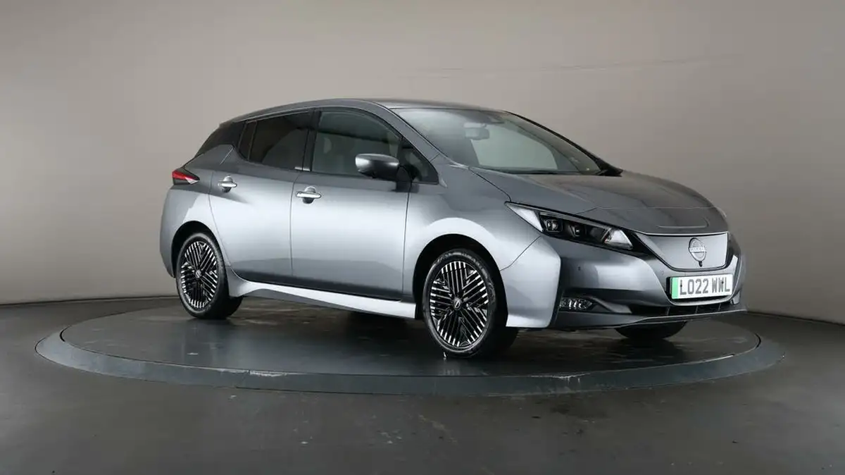 2022-nissan-leaf-e-tekna-39kwh-big-0