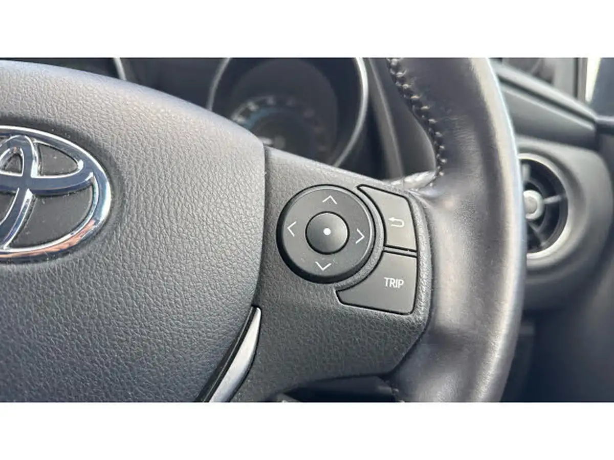 2015-toyota-auris-18-vvt-i-hsd-excel-hatchback-cvt-big-29