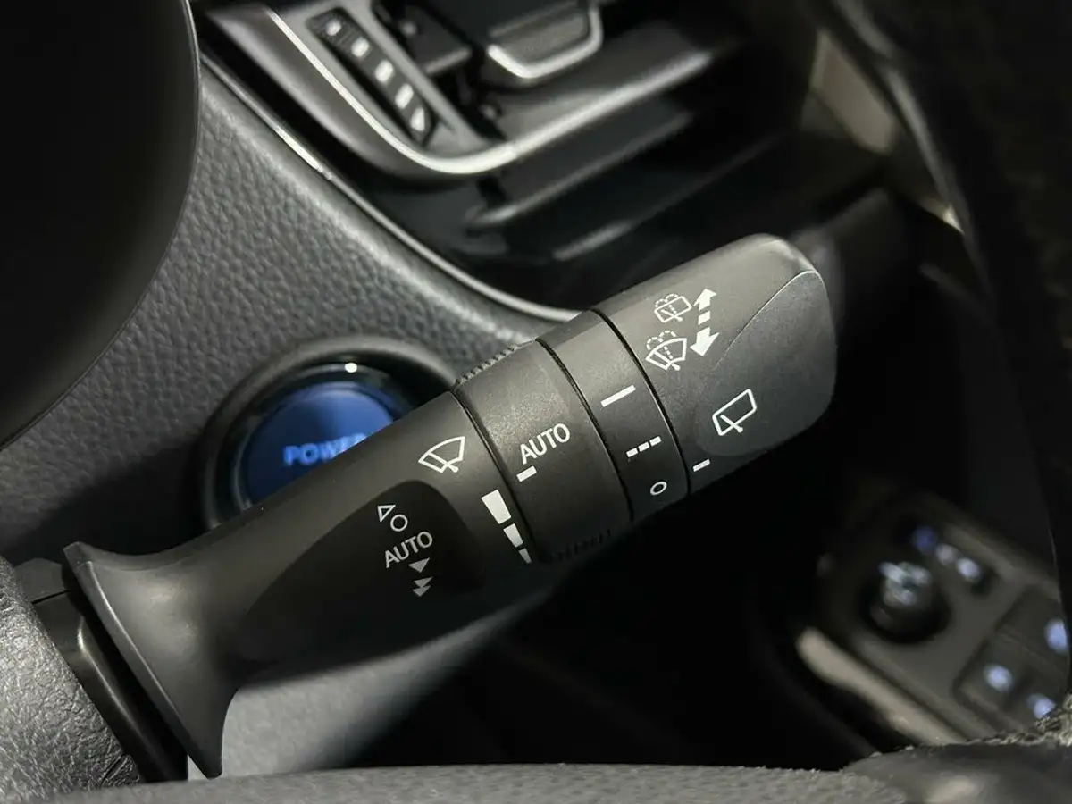 2018-toyota-c-hr-18-vvt-i-excel-big-14