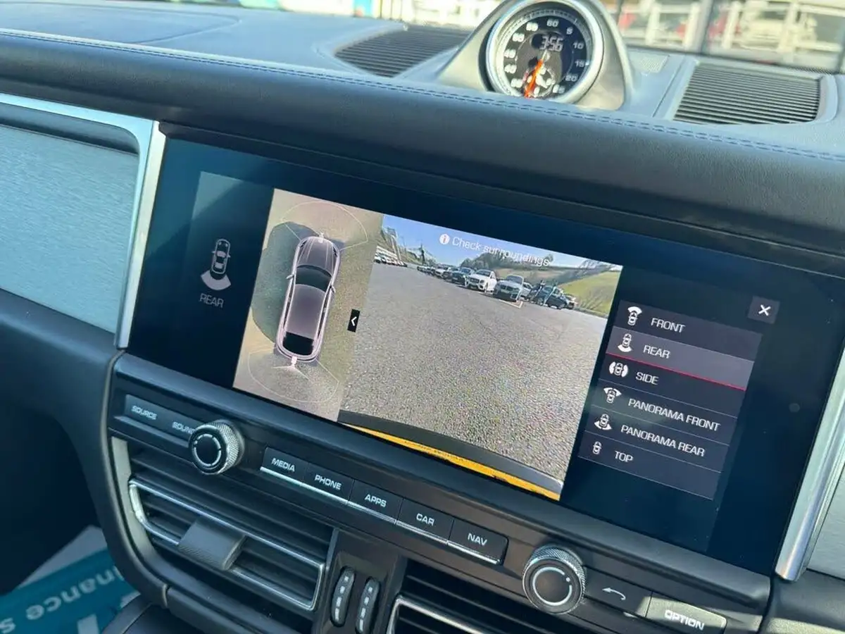 2019-porsche-macan-29-v6-turbo-big-36