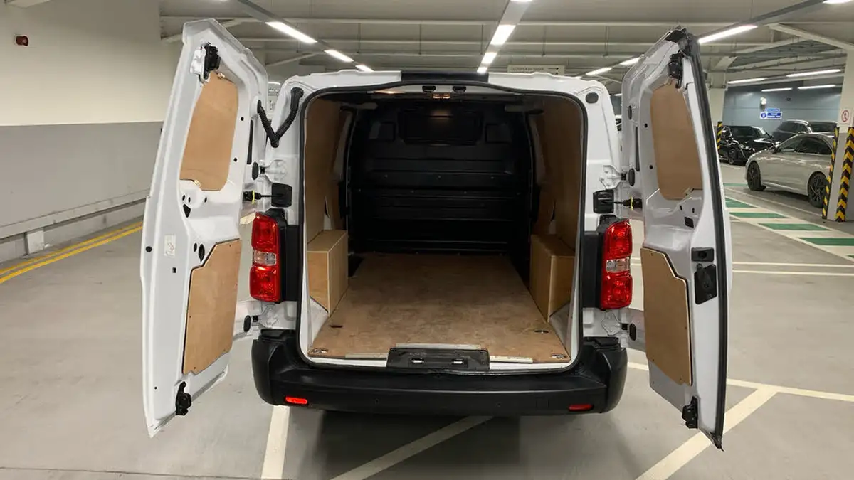 2023-peugeot-expert-20-bluehdi-professional-premium-long-1400-big-18