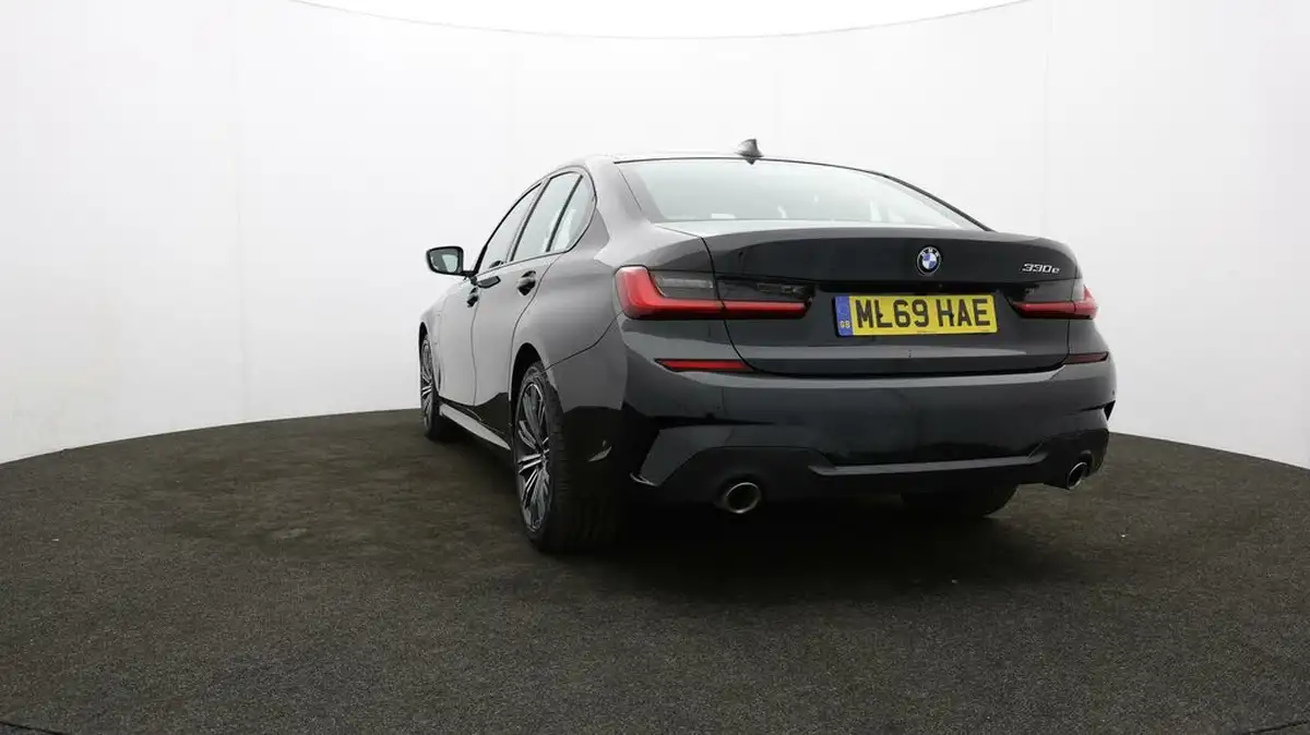2019-bmw-3-series-20-330e-m-sport-plus-pack-big-71