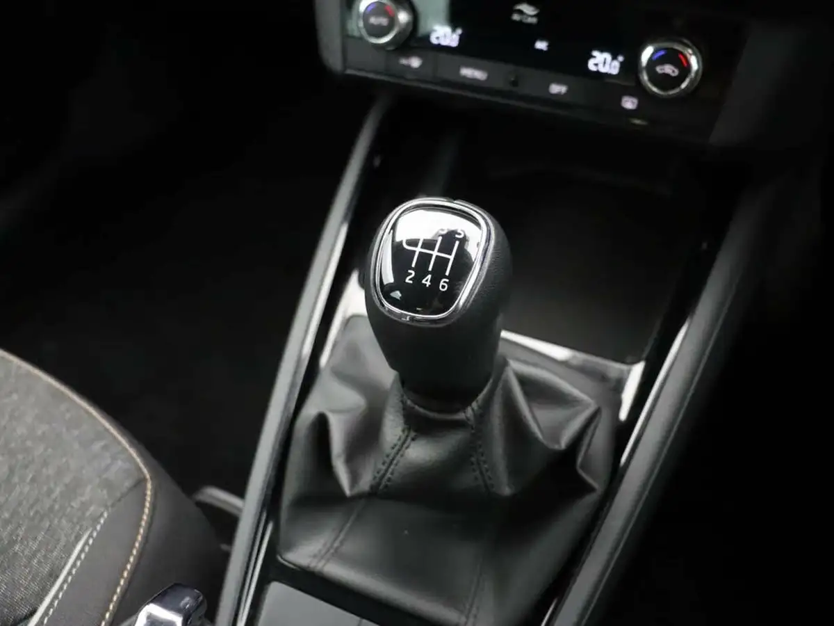 2023-skoda-scala-15-tsi-se-l-big-36