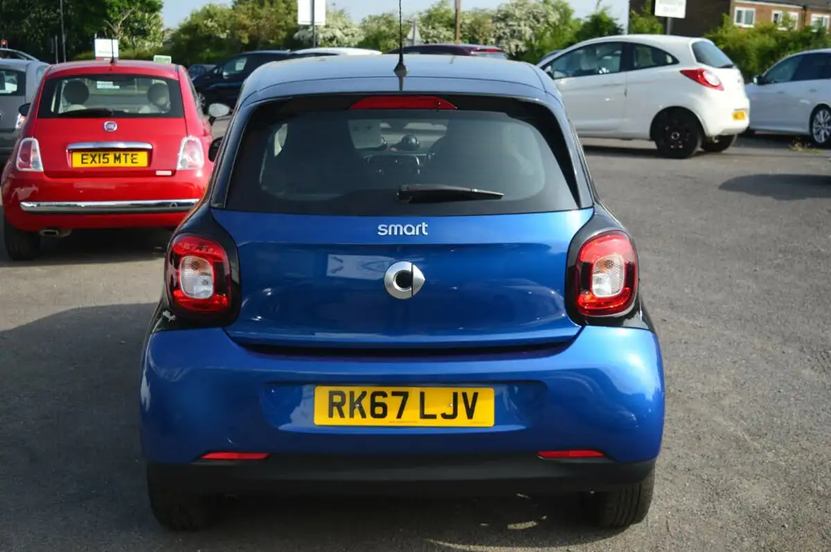 2017-smart-forfour-10-passion-70bhp-ss-big-3
