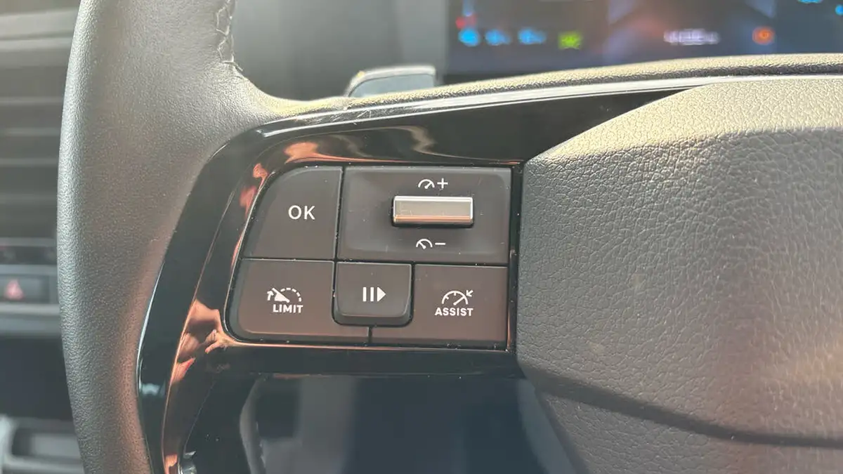 2024-citroen-spacetourer-e-you-m-49kwh-big-22