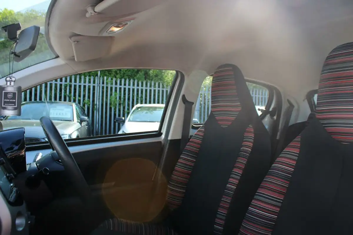 2016-citroen-c1-12-puretech-feel-81ps-5d-big-12