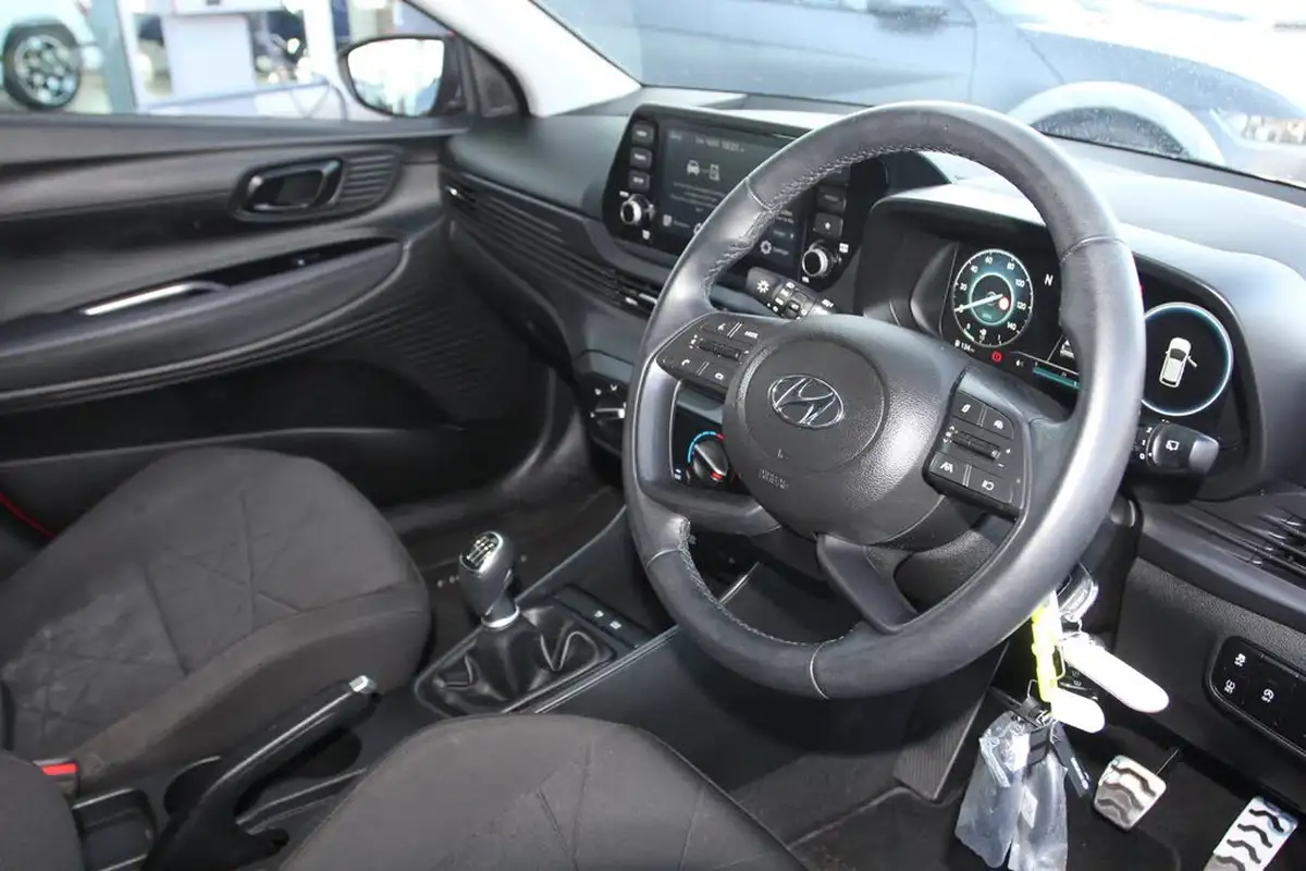 2021-hyundai-bayon-10-t-gdi-se-connect-big-19