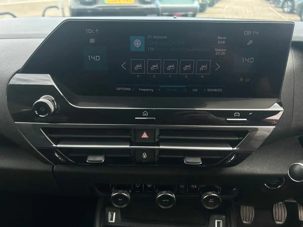 2022-citroen-c4-12-puretech-shine-130ps-big-36