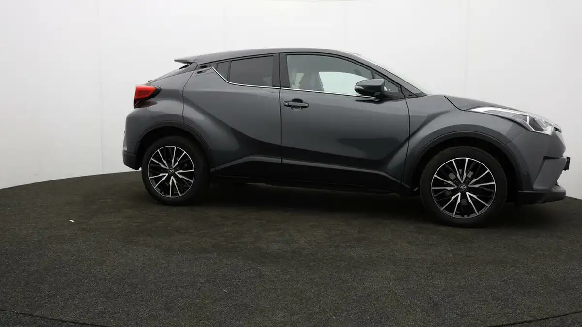 2018-toyota-c-hr-12-excel-big-33