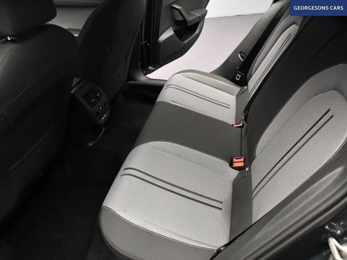 2022-seat-leon-10-tsi-evo-se-dynamic-hatchback-big-15