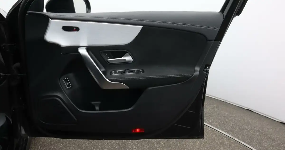2021-mercedes-benz-a-class-13-a200-amg-line-executive-edition-saloon-4d-big-15