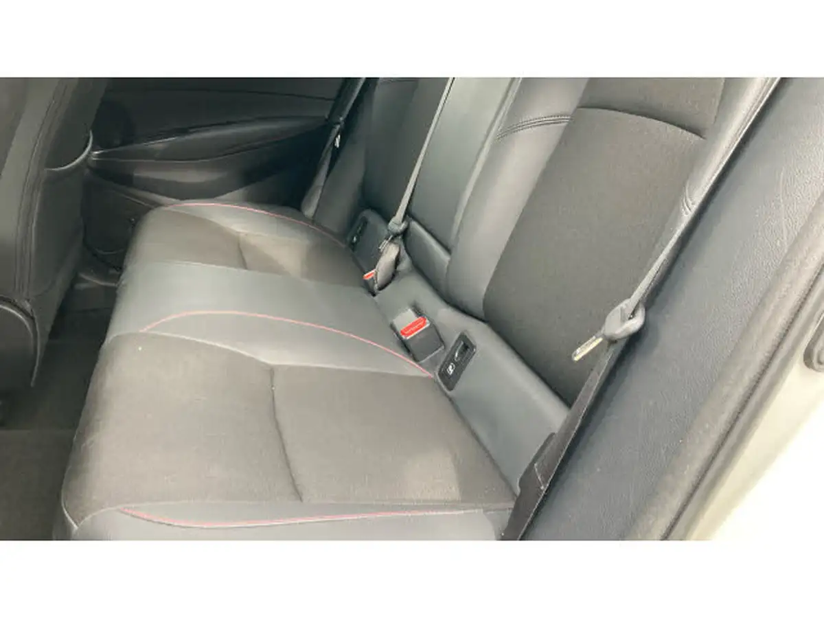 2023-toyota-corolla-18-vvt-i-gr-sport-138bhp-hatchback-big-20
