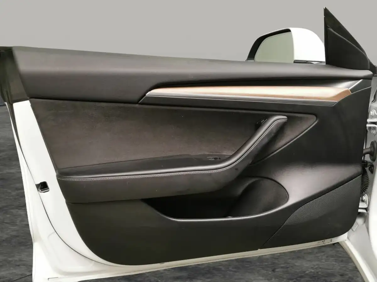 2021-tesla-model-3-e-standard-plus-big-27