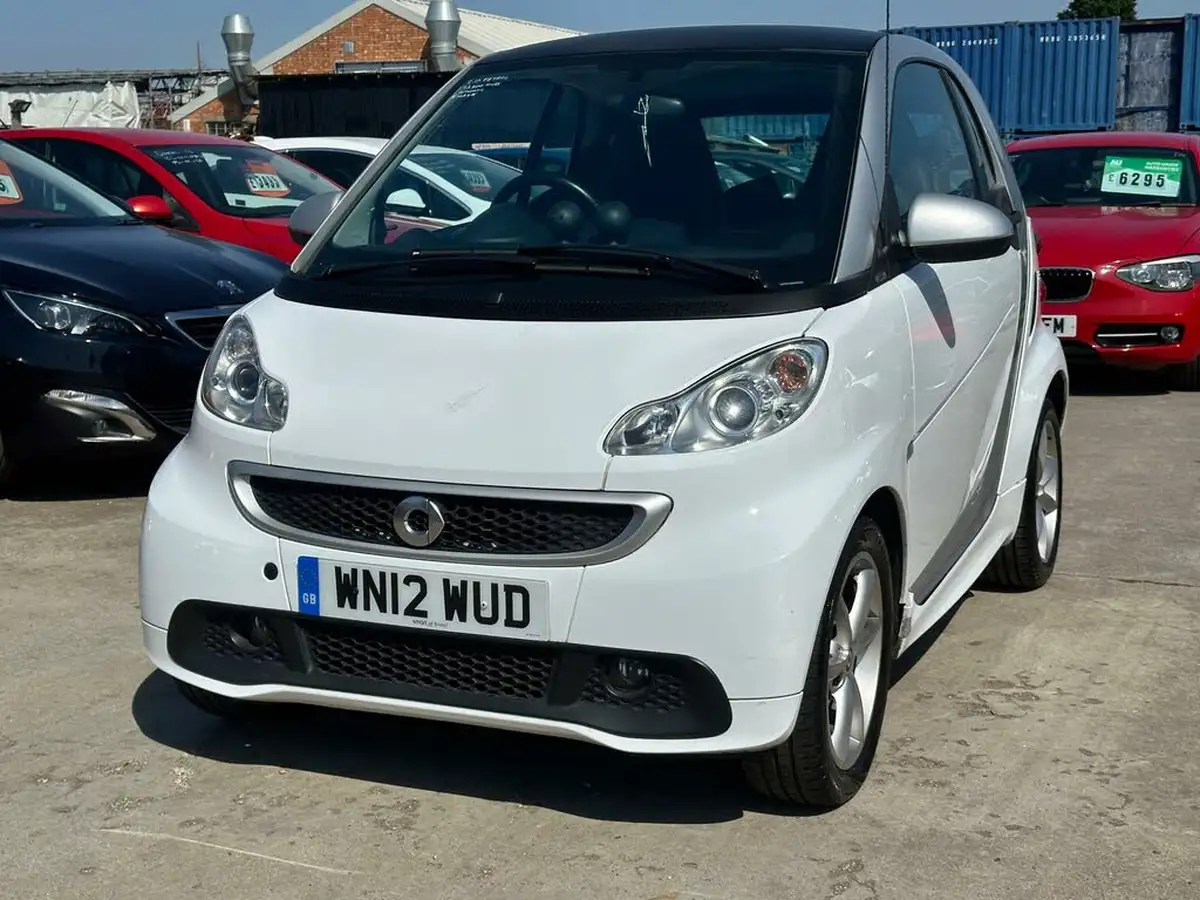 2012-smart-fortwo-10-pulse-71bhp-coupe-softouch-big-1