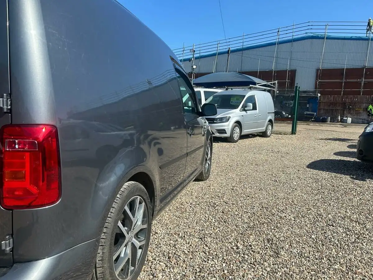 2018-volkswagen-caddy-20tdi-c20-highline-bmt-150pseu6-dsg-big-67