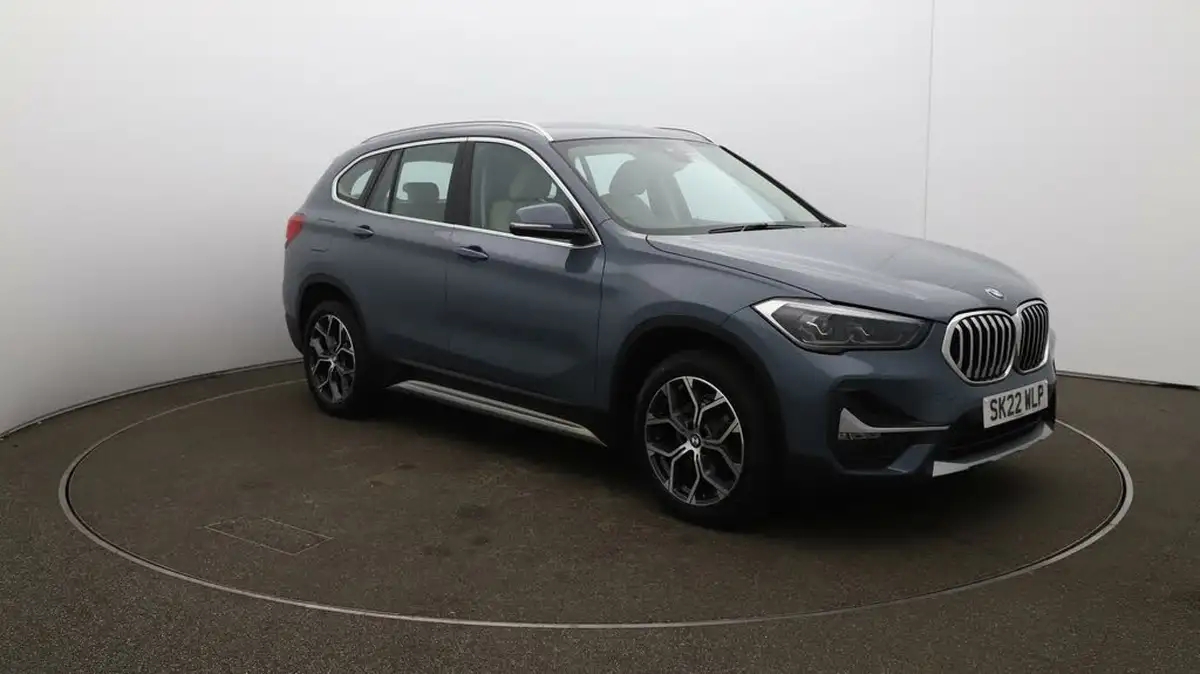 2021-bmw-x1-15-sdrive18i-xline-big-1