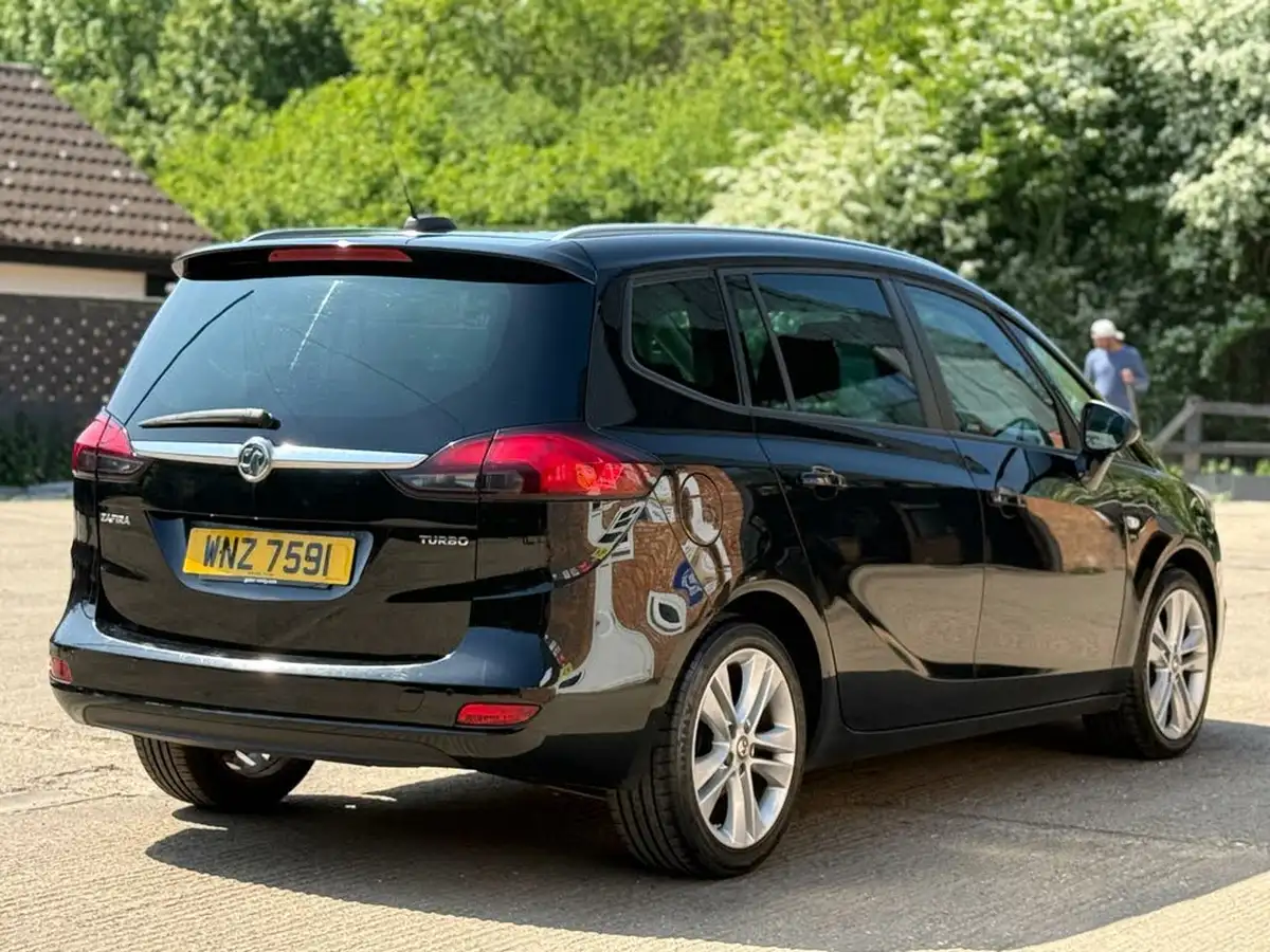 2017-vauxhall-zafira-tourer-14i-16v-turbo-sri-leather-pk-big-8