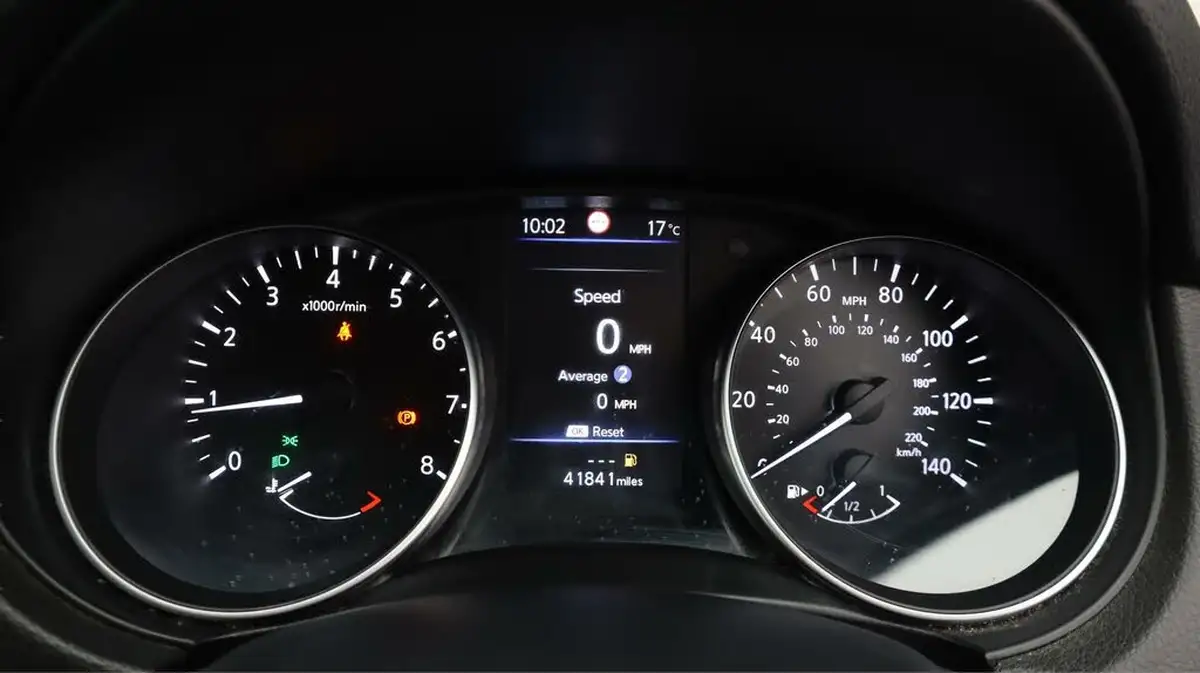 2020-nissan-qashqai-13-dig-t-acenta-premium-140ps-big-10