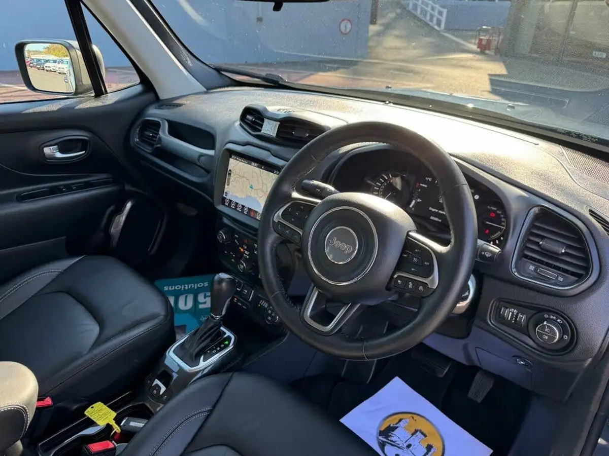 2020-jeep-renegade-13-gse-limited-phev-big-6