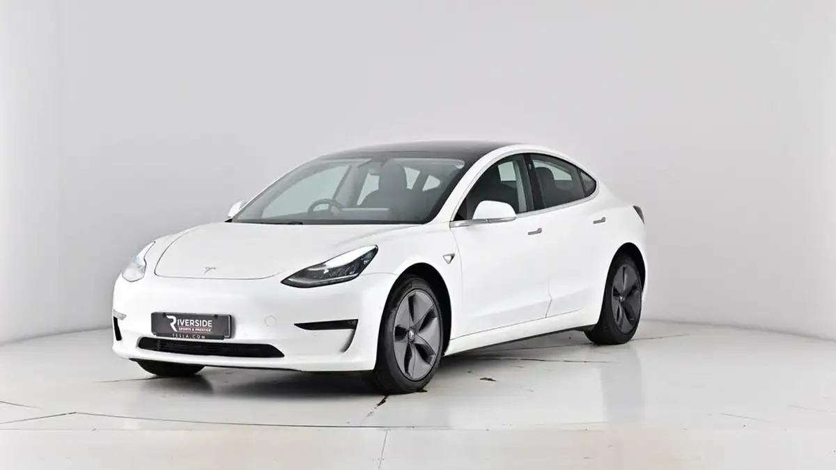 2020-tesla-model-3-e-long-range-big-55