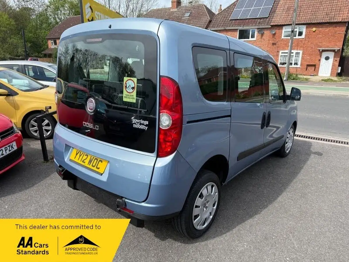 2012-fiat-doblo-14-mylife-16v-7seat-big-7