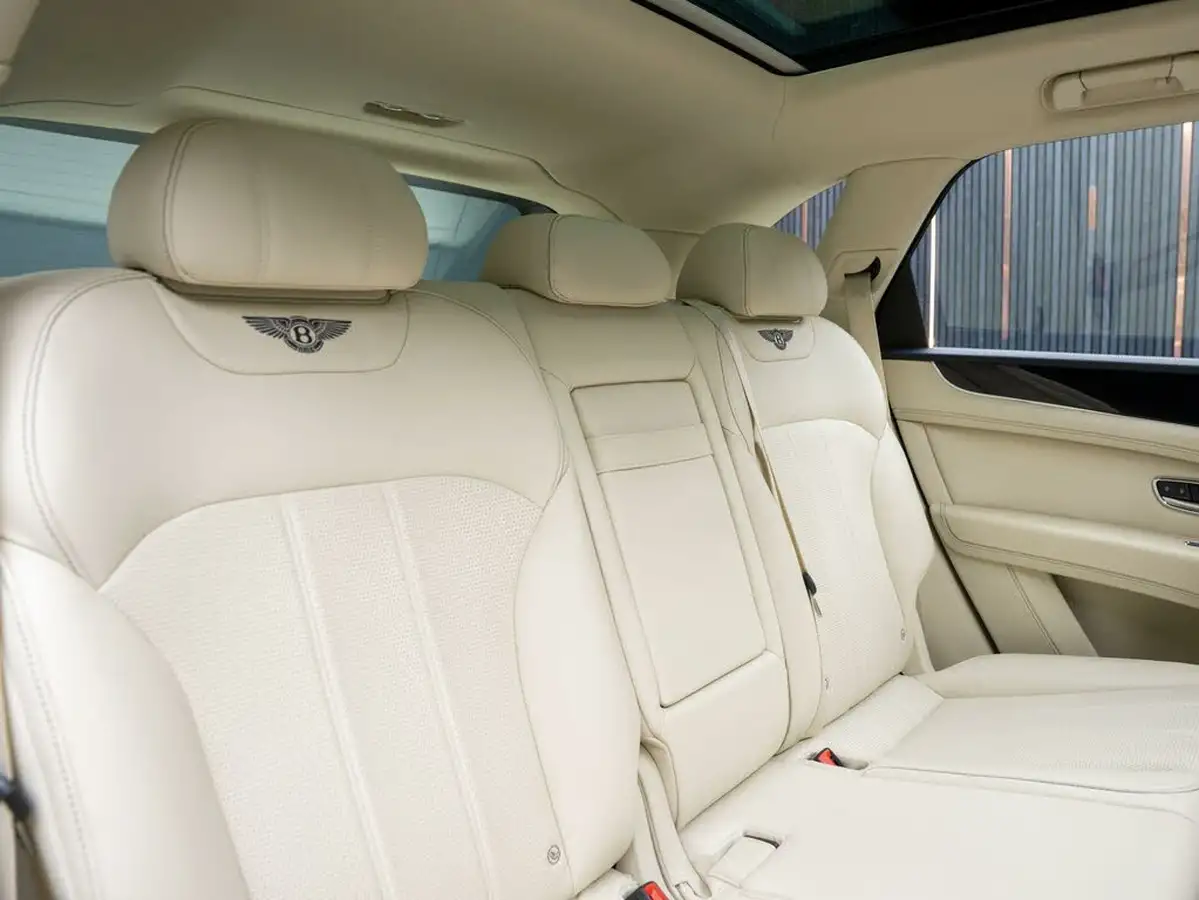 2017-bentley-bentayga-40-diesel-big-23