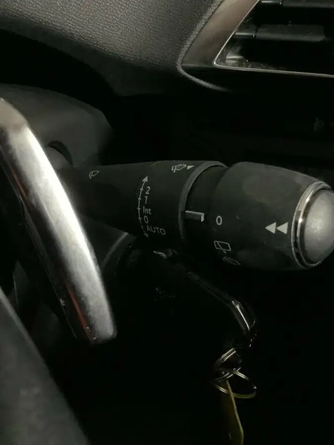 2020-peugeot-3008-suv-12-puretech-allure-eat8-big-18