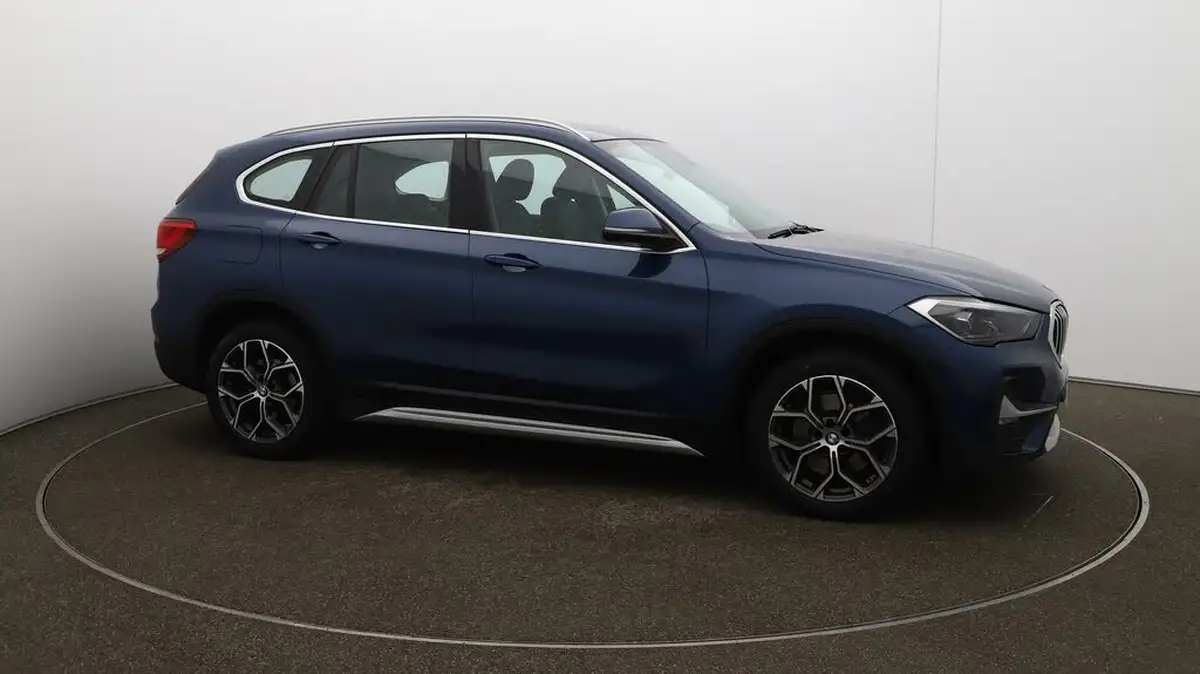 2022-bmw-x1-20-sdrive20i-xline-big-38
