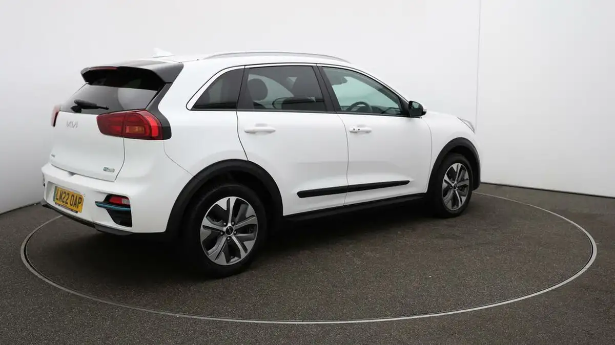 2022-kia-niro-ev-e-2-big-44