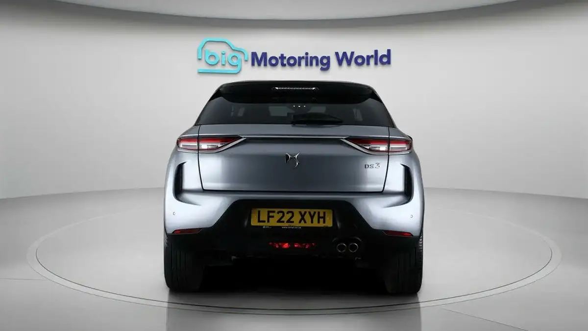 2022-ds-ds-3-crossback-12-puretech-rivoli-130ps-big-6