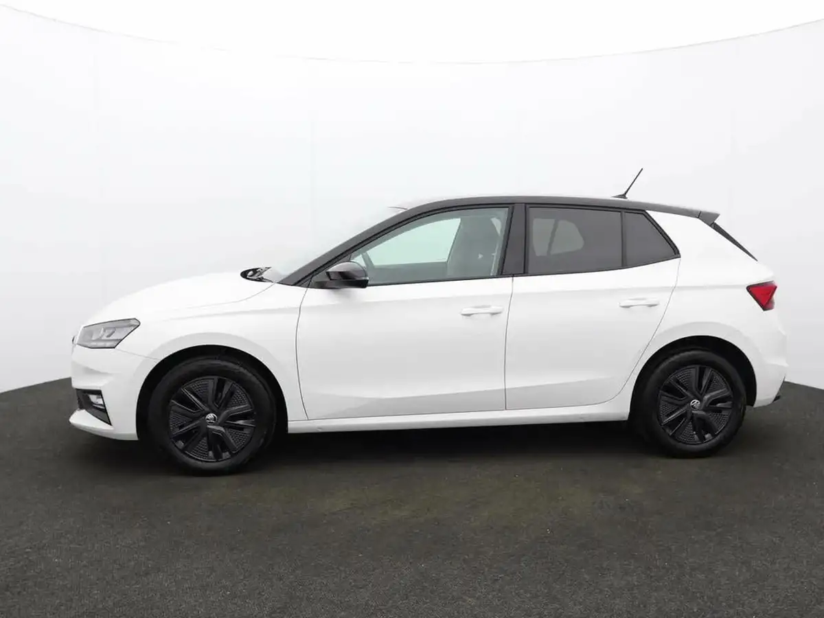 2023-skoda-fabia-10-mpi-colour-edition-big-3